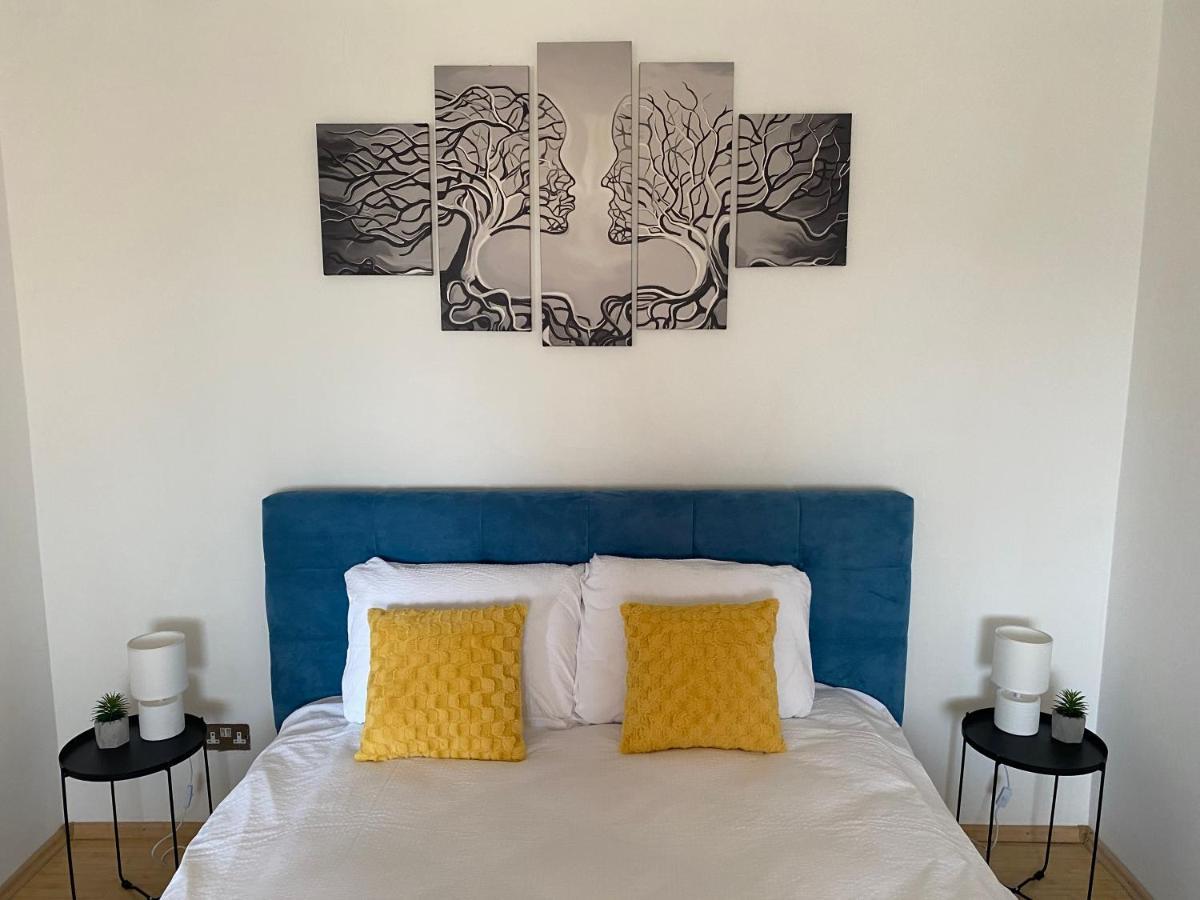 Pav- Nihil Sine Deo Apartamento Hunedoara Exterior foto